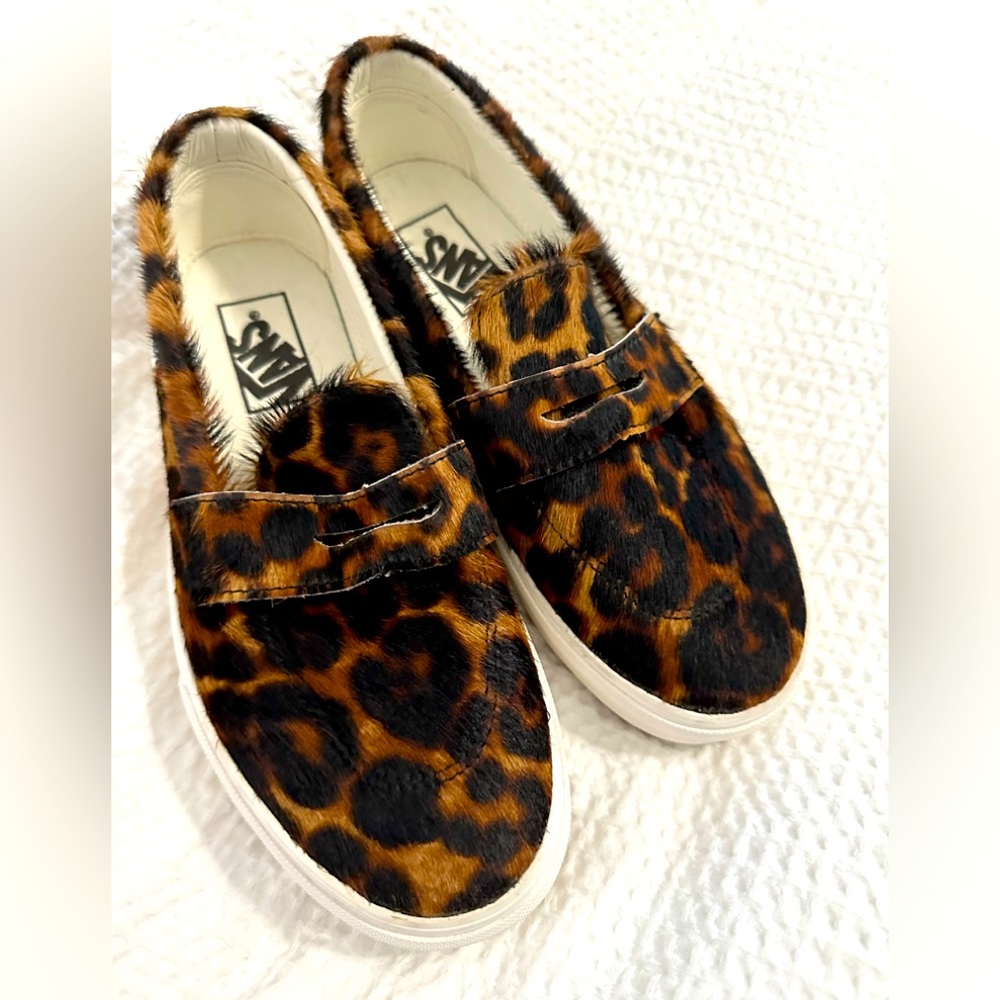 Brand new never worn Vans calf hair loafer women 7
